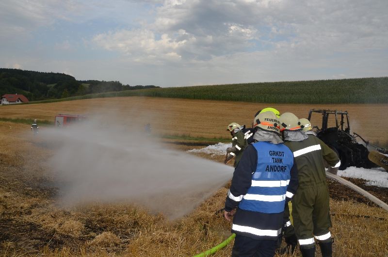 20130804_Brand Traktor_Schulleredt (22).jpg